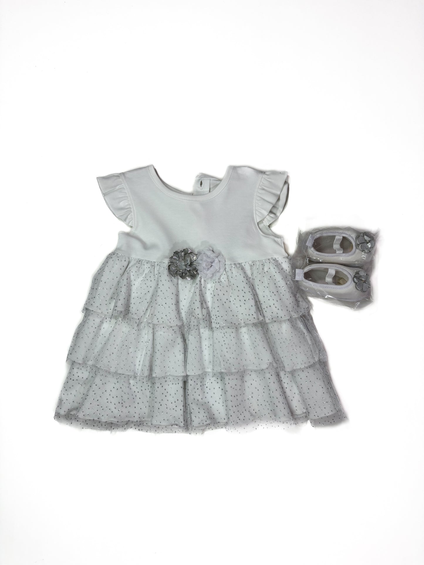 Vestido Blanco con Zapatos