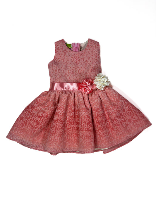 Vestido en Gama Rosa