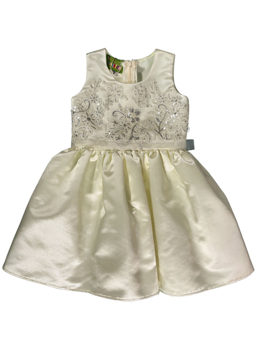 Vestido Crema Aplique